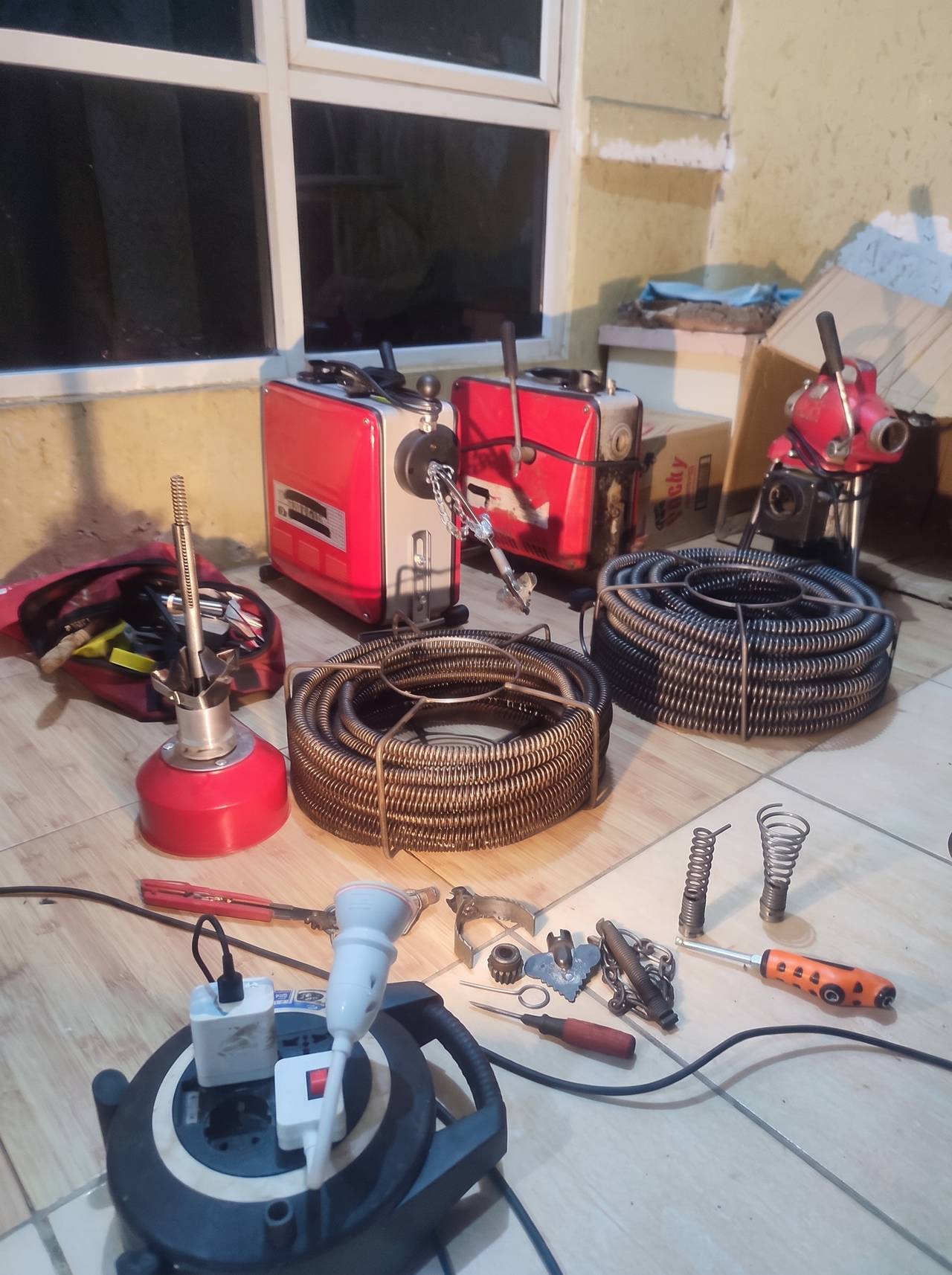 Mesin spiral drain cleaner Banyu Lancar untuk pelancaran saluran mampet